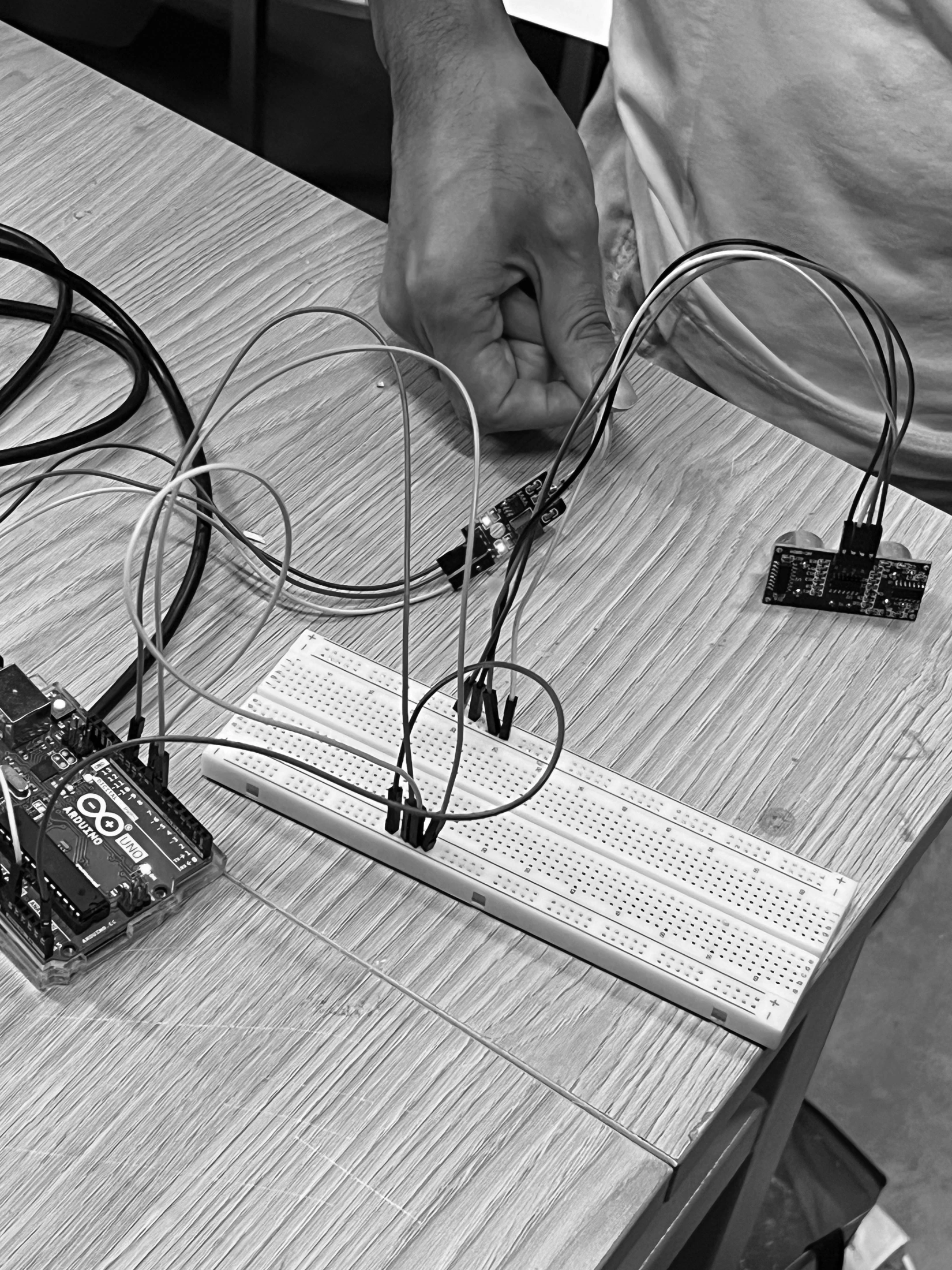 Sensor and Arduino bench experiment.